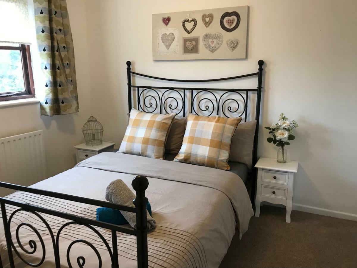Villa Swale Corner Wellingborough Esterno foto